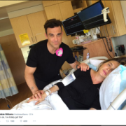 Robbie Williams racconta via twitter la nascita del figlio