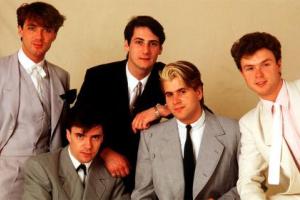 Spandau Ballet. Guarda l'inedita versione live di Glow. Il video