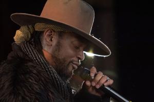 Beyoncé. Nile Rodgers, The Weeknd e tante celebrità piangono D'Angelo 