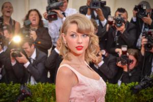 Taylor Swift sorprende tutti con una donazione che tocca il cuore
