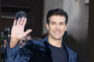 Roberto Bolle riceve la laurea honoris causa e si commuove. Il video
