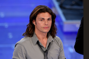 Gianluca Grignani: arriva un'edizione speciale di Destinazione Paradiso