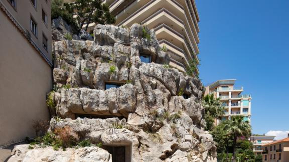 Ecco la Villa Troglodita di Montecarlo, un’abitazione iper-tecnologica costruita nella roccia