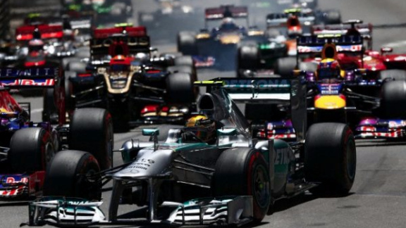 Cosa vuol dire raccontare il GP dalla cabina a bordo pista
