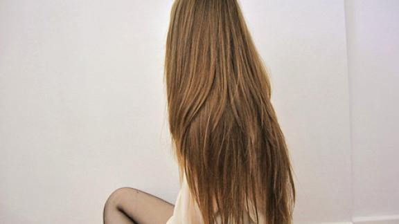 I cibi che assicurano capelli forti, luminosi e sani 