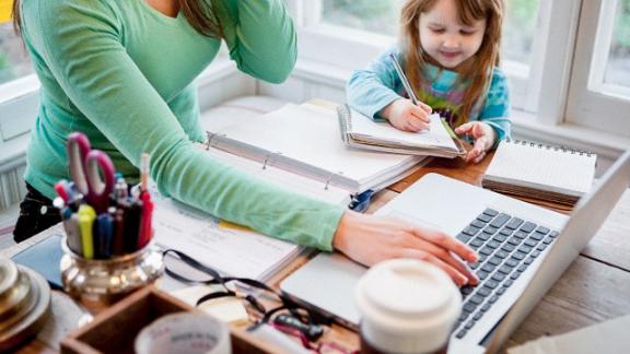 Sei una mamma 2.0? Lo psicologo ti consiglia di...