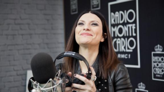 Laura Pausini tentata dall'ipotesi Sanremo 