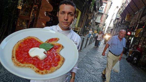 Apple ed i posti di lavoro fantasma a Napoli