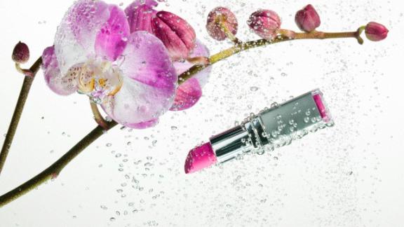 I colori primaverili di tendenza per i rossetti 