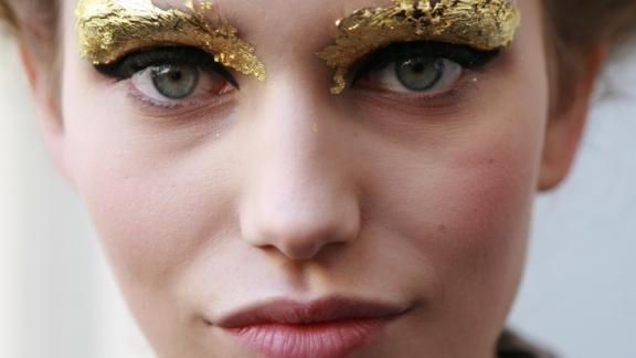 Foil makeup, ultima novità del trucco! 