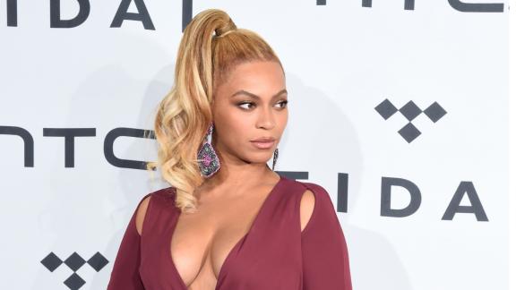 Beyoncé: la sua Christmas Card in un video 