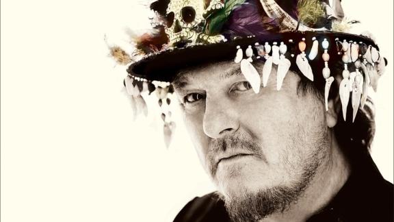 Partecipa e vinci il nuovo album di Zucchero "Black Cat"