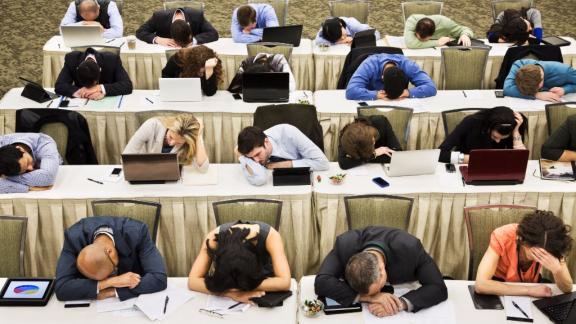 Le donne devono dormire di più. Lo dimostra una ricerca scientifica