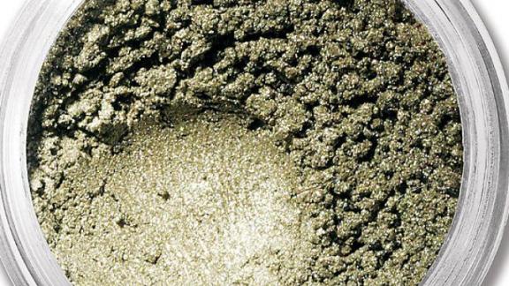 Cos'è il trucco minerale? Scopriamolo insieme!