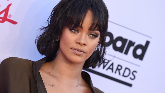 #Pray for Nice: Rihanna cancella il suo concerto  