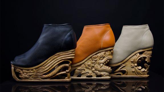 Le scarpe in legno che vorremmo tutte