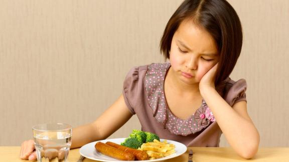 Sei cose che la gente farebbe meglio a non dire ad una mamma alle prese con bambini  restii a mangiare 