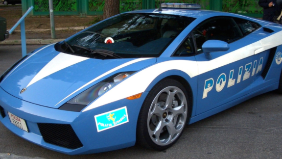 La Lamborghini della Polizia italiana sfila a New York per il Columbus Day