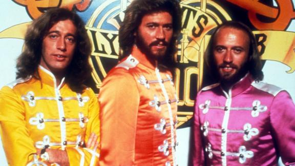 Bee Gees: "Stayin' Alive" salva la vita di un'operaia