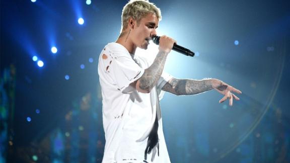 Justin Bieber ai suoi fan: "Basta urlare"