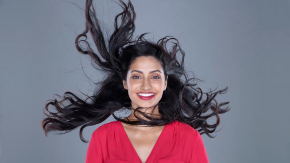  Ci sono alimenti che possono aiutare a controllare la caduta autunnale dei capelli?