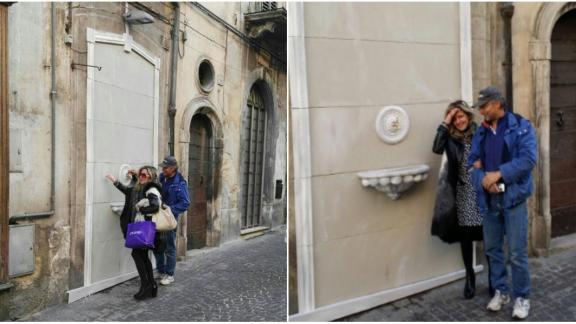 Mura il negozio di scarpe perché la moglie spende troppo