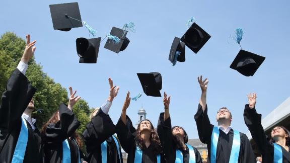 Università. Niente test in Cattolica e Bicocca per chi ha una media alta alle superiori