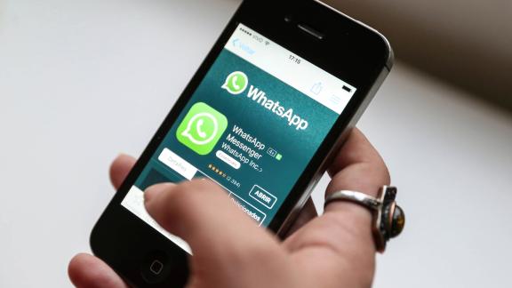 Whatsapp. Si potranno cancellare i messaggi inviati anche sul telefono di chi li ha ricevuti