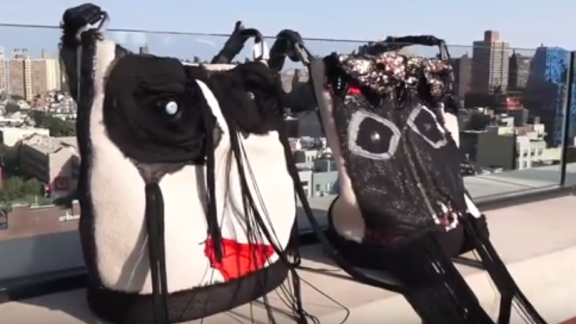 Se siete "malati di shopping", questa borsa è l'accessorio che aspettavate.