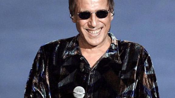 Adriano Celentano lancia l'allarme: ho i ladri in casa