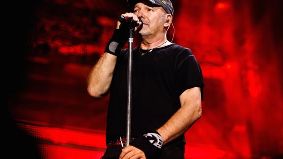 Vasco Rossi: i dischi in uscita per il Record Store Day. "Albachiara/Fegato, fegato spappolato" , "Non l'hai mica capito/'Asilo' republic" e due album storici