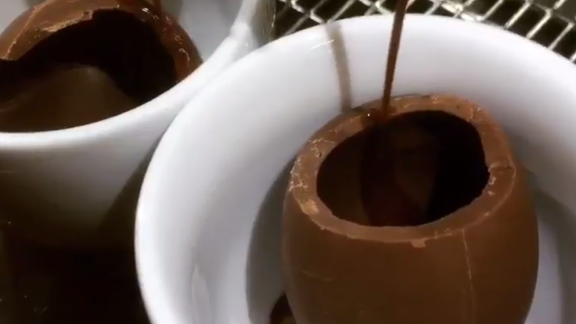 Irlanda: il caffè è servito nelle uova di Pasqua