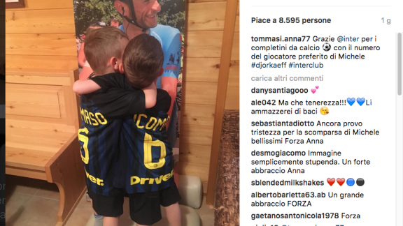 I figlioletti di Michele Scarponi  ricevono un regalo dall'Inter: il post della mamma commuove il web