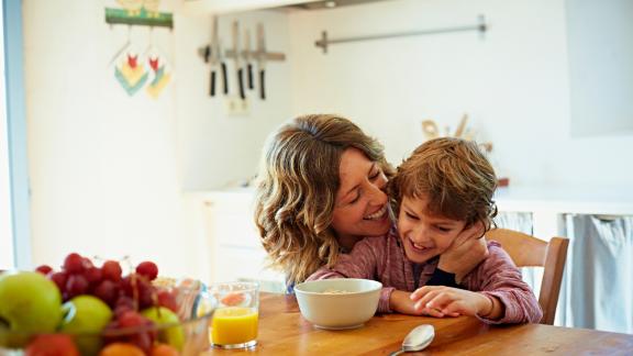 3000 euro al mese: questo dovrebbe essere lo stipendio di una mamma