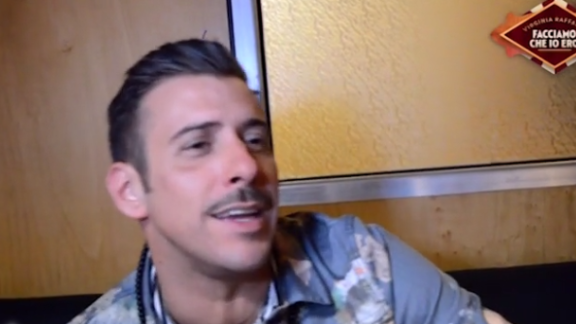 Francesco Gabbani imita Eros Ramazzotti: il video