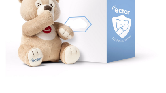 Arriva l'orsetto di peluche che tossisce. Ma perché?