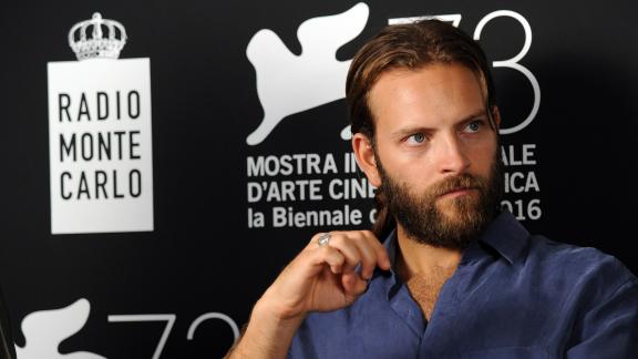 Mostra del Cinema di Venezia: è Alessandro Borghi il padrino della manifestazione