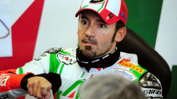 Max Biaggi ricoverato in ospedale per un grave incidente 