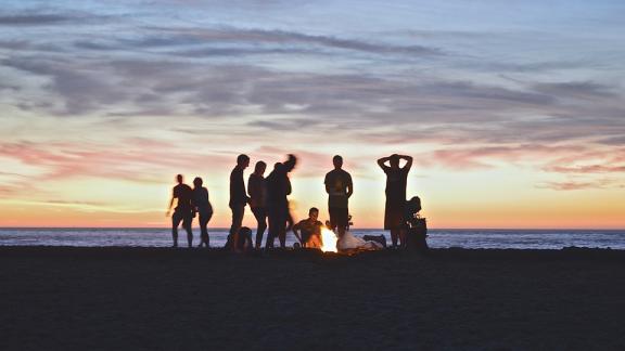 Il 20 giugno il solstizio d'estate: un falò per festeggiare la notte più corta dell'anno