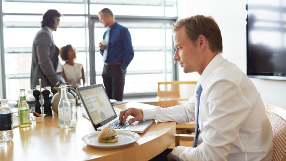 Arriva SOLunch: la pausa pranzo non è mai stata così “social”!