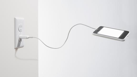 Caricare il telefono 4 volte l'anno? Potrebbe essere presto possibile