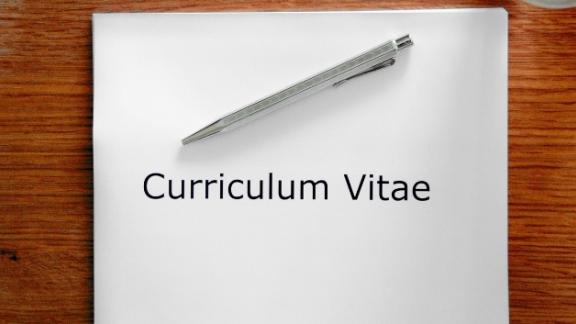 Curriculum Vitae. Foto sì o foto no? 