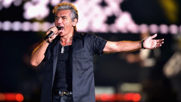 Ligabue torna in tour. E il suo film arriva nel 2018