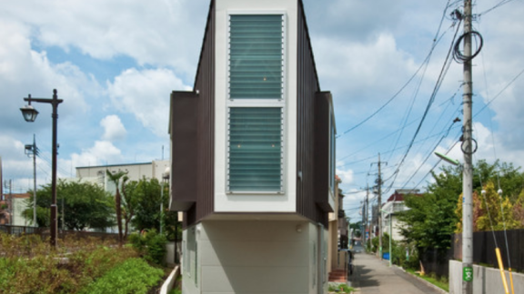 Magia o design? Ecco la casa di Tokyo che raddoppia i suoi spazi a sorpresa!