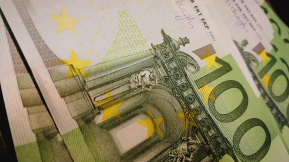 Le donne guadagnano il 23% in meno degli uomini. Secondo l’ONU è il più grande furto della storia 