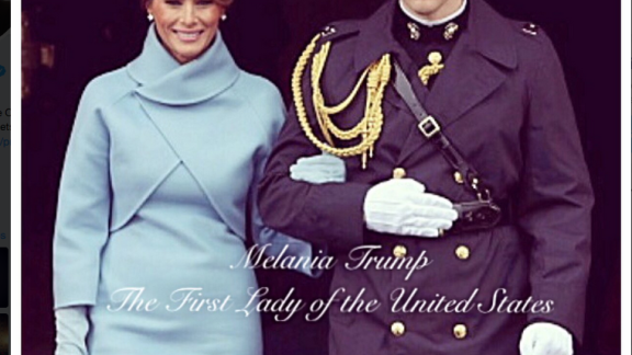 Melania festeggia un anno alla Casa Bianca. Con una foto birichina....