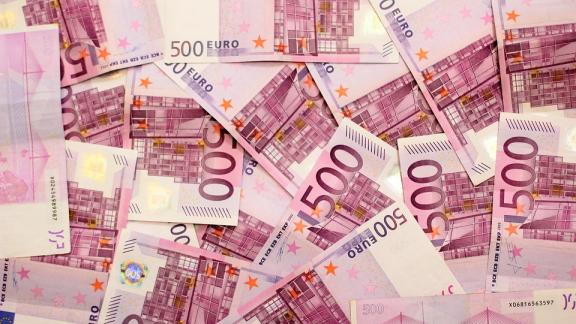 Diventa l’uomo più ricco del mondo, ma è un errore
