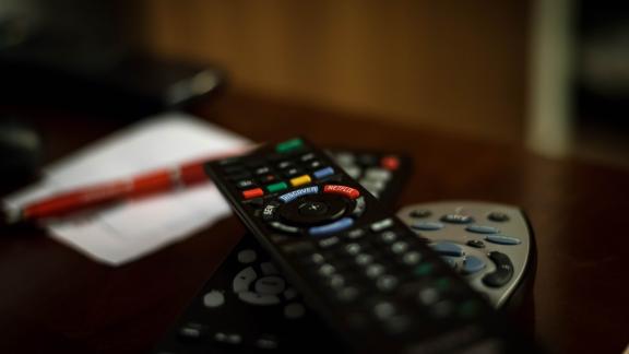 Il 4 marzo si vota anche in Svizzera: per abolire (o meno)  il canone della tv di Stato.