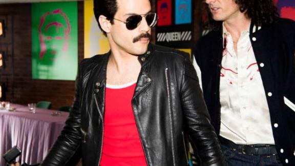 Ecco Rami Malek nei panni di Freddie Mercury!