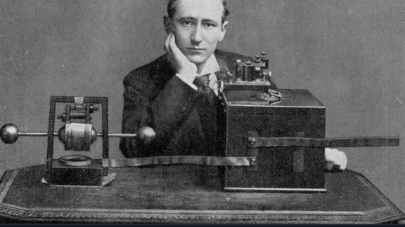 121 anni fa Guglielmo Marconi brevettava la radio